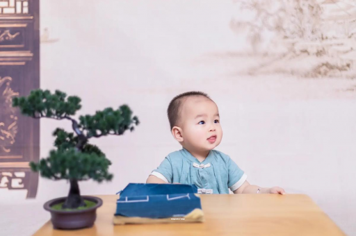 韶关宝宝腿纹不对称怎么办